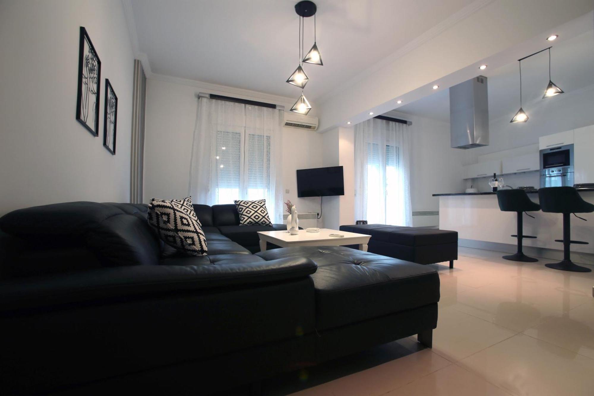Estia Luxury House